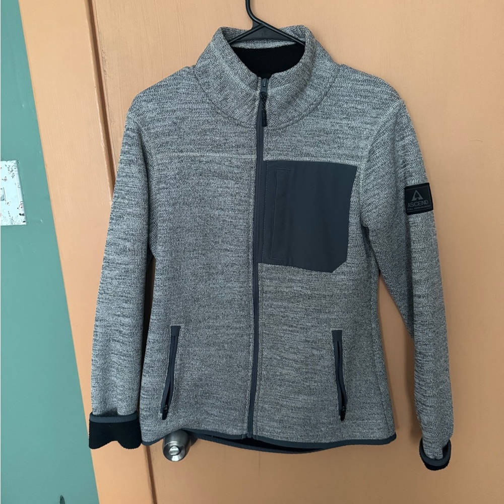 Stylish Gray Jacket with Black Details
